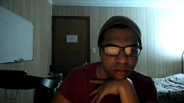 Snapshot of NaturalBeautyQueen chatting on 10-03-25, 12:03 NaturalBeautyQueen online show from 10-03-25, 12:03