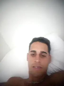 QUIEROFOLLARTEDUR online show from 12-22-25, 12:16