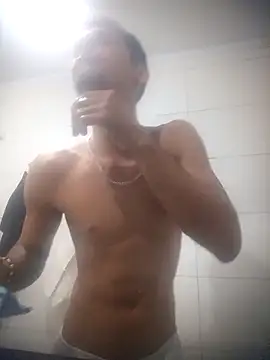 QUIEROFOLLARTEDUR online show from 12-22-25, 12:11