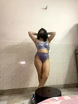 SashaPatel online show from 09-15-25, 03:51