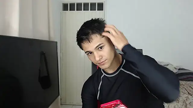 Alex mojica online show from 10-17-25, 06:06