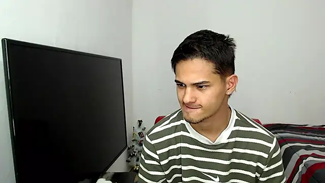 Alex mojica online show from 02-20-26, 06:26