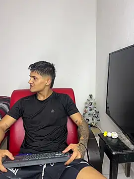 Alex mojica online show from 02-11-26, 06:13