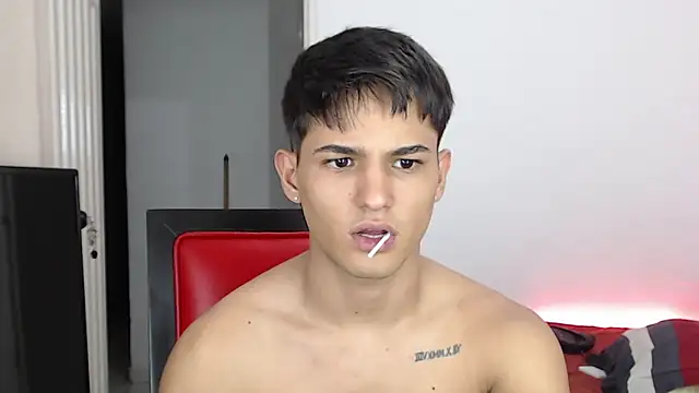 Alex mojica online show from 11-09-25, 05:22