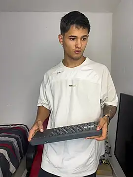 Alex mojica online show from 02-13-26, 06:13