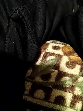 Mumuska online show from 10-28-25, 03:33