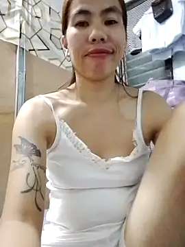 Snapshot of Deliciousgirl14 chatting on 09-20-25, 05:29 Deliciousgirl14 online show from 09-20-25, 05:29
