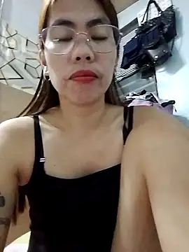 Snapshot of Deliciousgirl14 chatting on 10-11-25, 01:34 Deliciousgirl14 online show from 10-11-25, 01:34