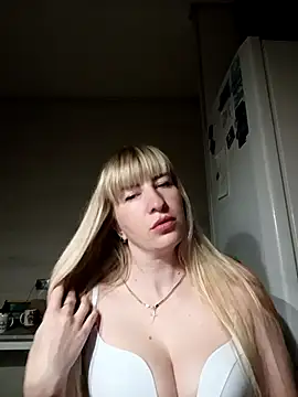 babyjessi online show from 10-08-25, 09:15