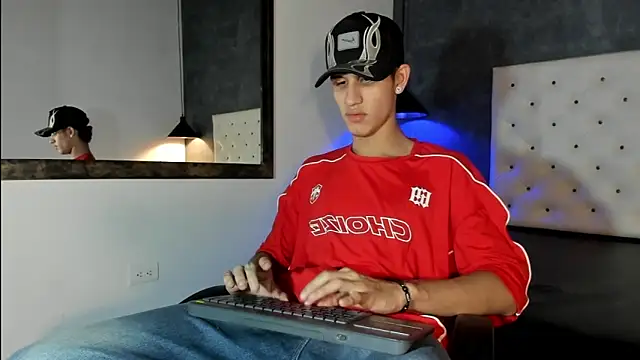  realwav online show from 11-07-25, 05:28