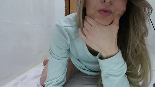 Snapshot of SweetGraciosa chatting on 09-27-25, 03:34 SweetGraciosa online show from 09-27-25, 03:34