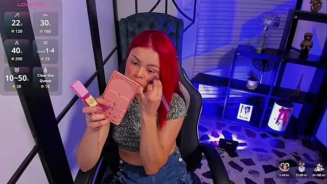 NahomiRichards  online show from 10-03-25, 04:47