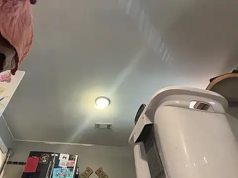 bearcub300 online show from 11-09-25, 09:19