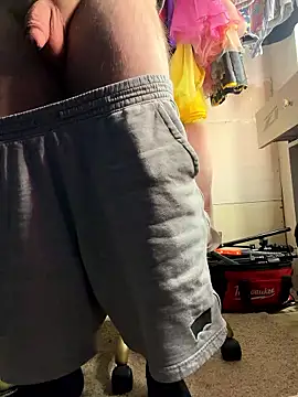 bearcub300 online show from 02-02-26, 05:39