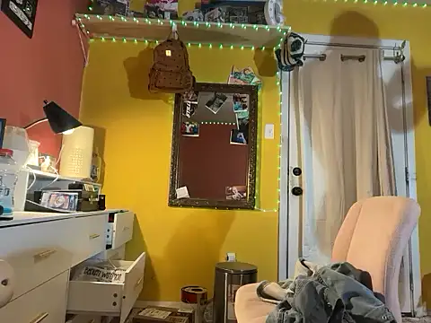 bearcub300 online show from 11-07-25, 12:26