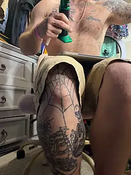 bearcub300 online show from 10-22-25, 05:40