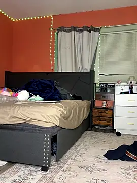 bearcub300 online show from 10-05-25, 10:28