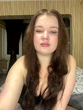 Di Olivia online show from 12-15-25, 06:03