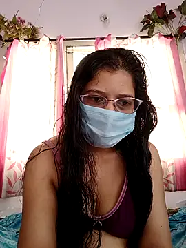 Snapshot of thanusi_2 chatting on 05-07-26, 05:44 thanusi 2 online show from 05-07-26, 05:44