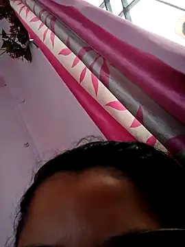 Snapshot of thanusi_2 chatting on 11-02-25, 09:25 thanusi 2 online show from 11-02-25, 09:25