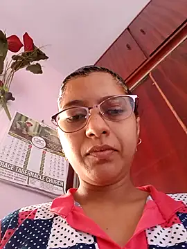 Snapshot of thanusi_2 chatting on 11-14-25, 04:38 thanusi 2 online show from 11-14-25, 04:38