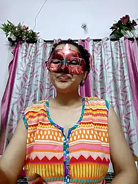 Snapshot of thanusi_2 chatting on 04-21-26, 05:41 thanusi 2 online show from 04-21-26, 05:41