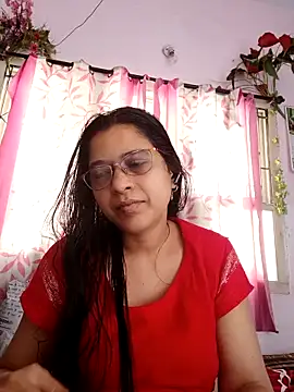 Snapshot of thanusi_2 chatting on 12-04-25, 06:45 thanusi 2 online show from 12-04-25, 06:45