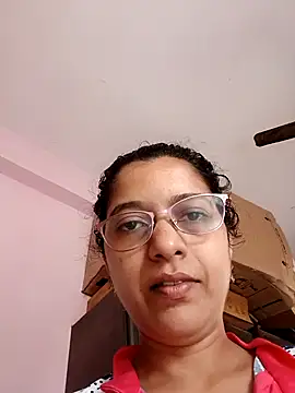 Snapshot of thanusi_2 chatting on 09-27-25, 07:03 thanusi 2 online show from 09-27-25, 07:03