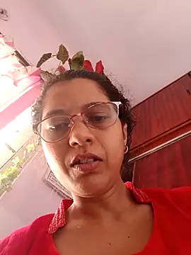 Snapshot of thanusi_2 chatting on 10-25-25, 06:23 thanusi 2 online show from 10-25-25, 06:23