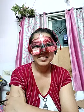 Snapshot of thanusi_2 chatting on 04-28-26, 06:12 thanusi 2 online show from 04-28-26, 06:12
