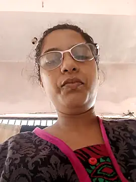 Snapshot of thanusi_2 chatting on 10-07-25, 06:36 thanusi 2 online show from 10-07-25, 06:36