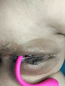 linhlinh xx87 online show from 11-10-25, 07:46