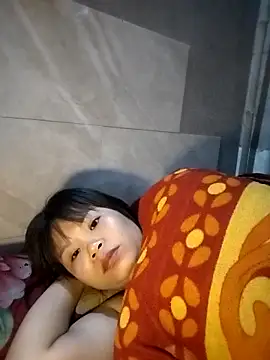 LinhNa999 online show from 12-22-25, 01:17