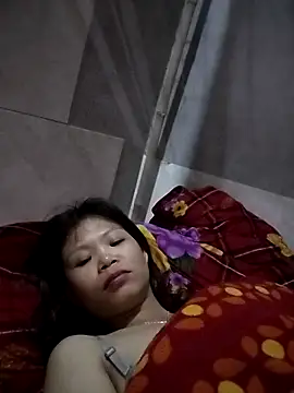 LinhNa999 online show from 11-20-25, 01:23