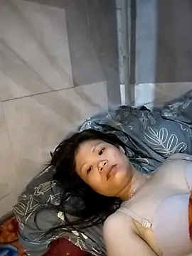 LinhNa999 online show from 03-09-26, 02:15