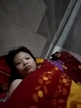 LinhNa999 online show from 11-25-25, 01:33