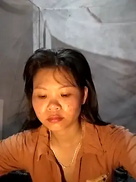 LinhNa999 online show from 03-31-26, 08:27