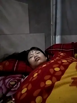 LinhNa999 online show from 12-22-25, 01:22