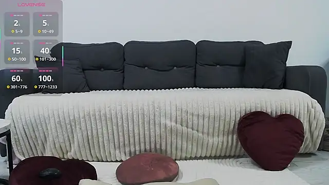 EmmaWil online show from 11-23-25, 03:22