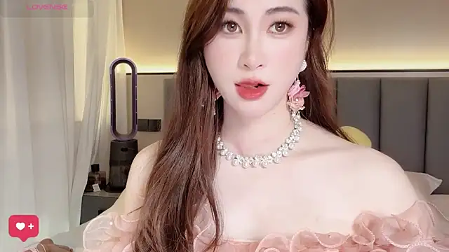 wuyueaini online show from 05-10-26, 06:39