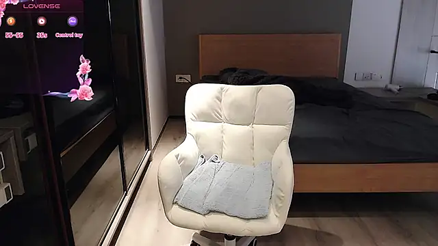 KK-328 online show from 10-23-25, 03:27