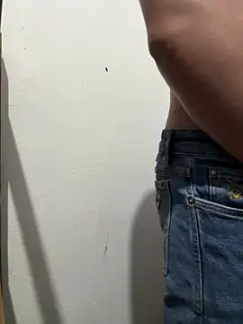 Snapshot of boy_paradise chatting on 02-21-26, 12:12 boy paradise online show from 02-21-26, 12:12