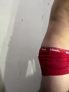 Snapshot of boy_paradise chatting on 02-18-26, 11:01 boy paradise online show from 02-18-26, 11:01