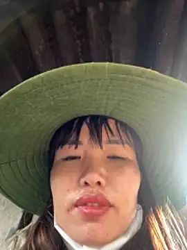 Sunny lotus online show from 11-15-25, 02:04