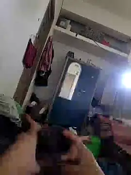 Snapshot of hotbull30 chatting on 10-23-25, 05:06 hotbull30 online show from 10-23-25, 05:06