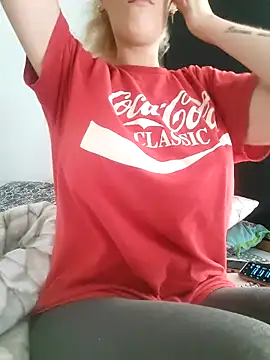 Mila Luciphya online show from 09-15-25, 08:15