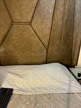 Isabela Colins online show from 09-09-25, 12:58