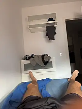 Manu97k online show from 11-07-25, 08:19