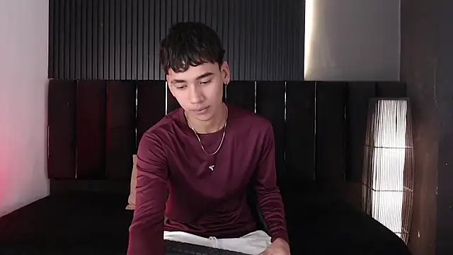 Dominic ghost online show from 02-10-26, 01:04
