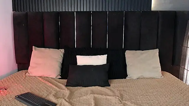Dominic ghost online show from 09-26-25, 12:06